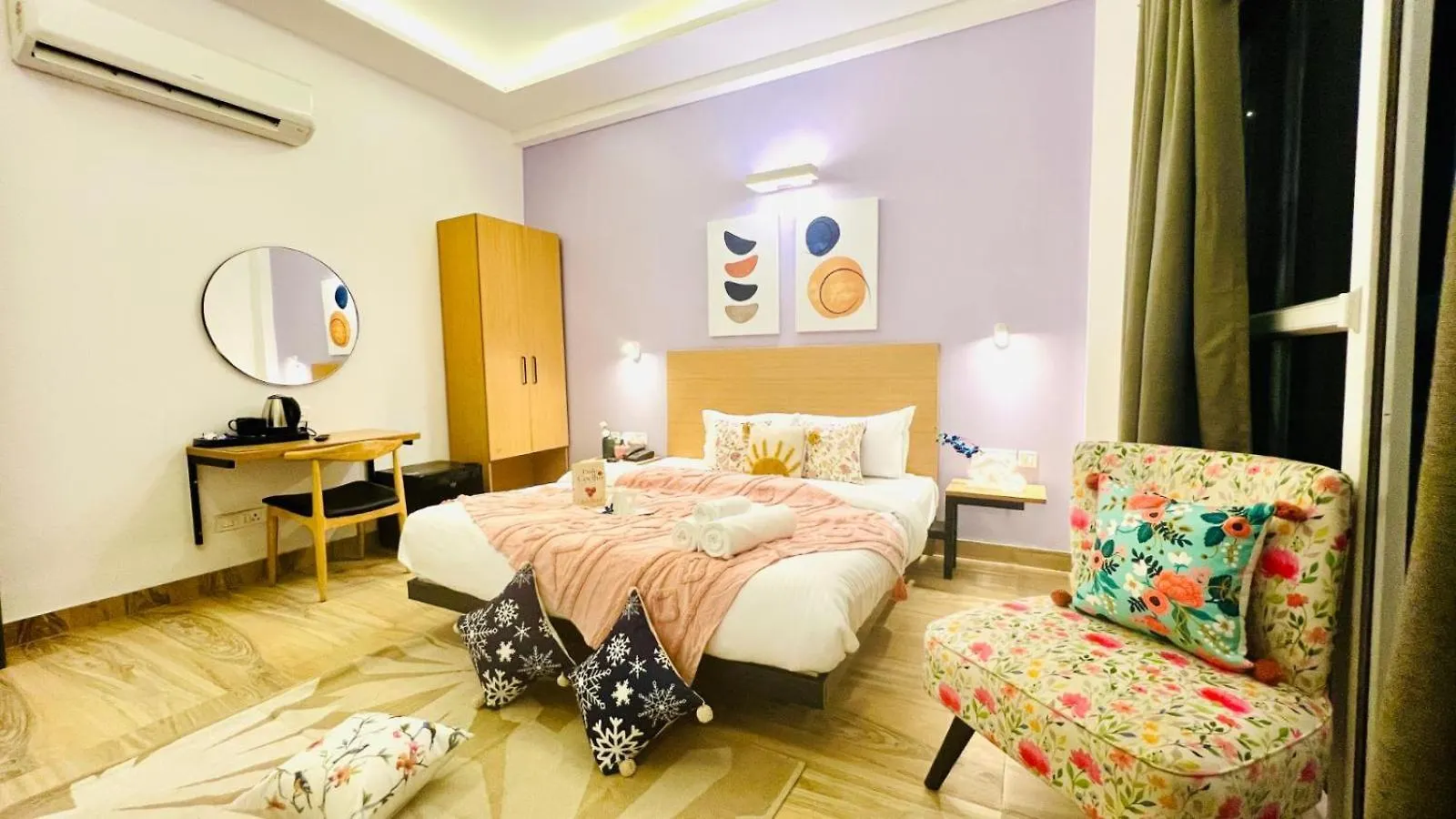 Bluo Medicity - Hotel 古尔冈